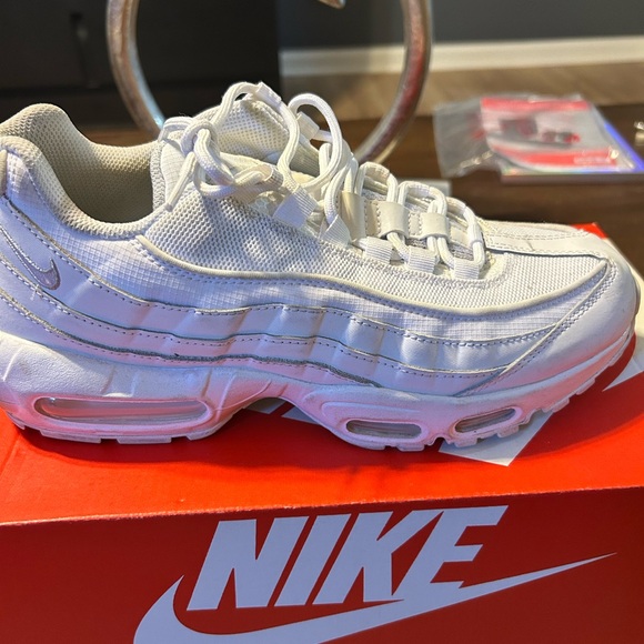 Nike Airmax - Picture 2 of 3